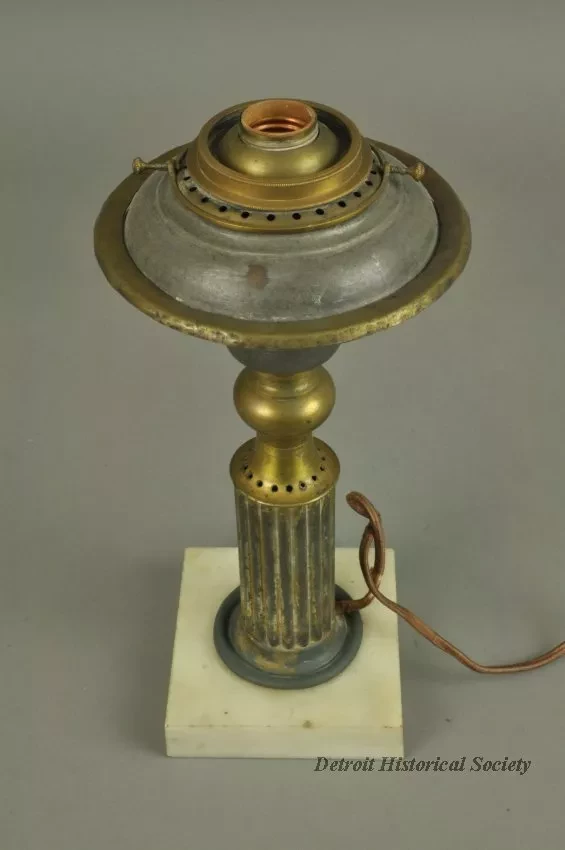 Lamp, Astral