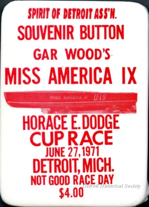 Button, Souvenir