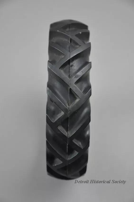 Tire, Tractor