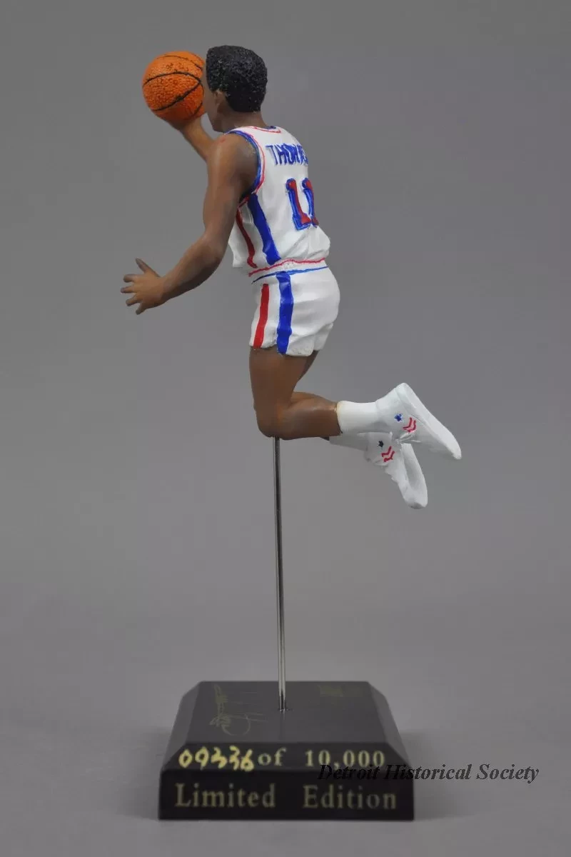 Statue