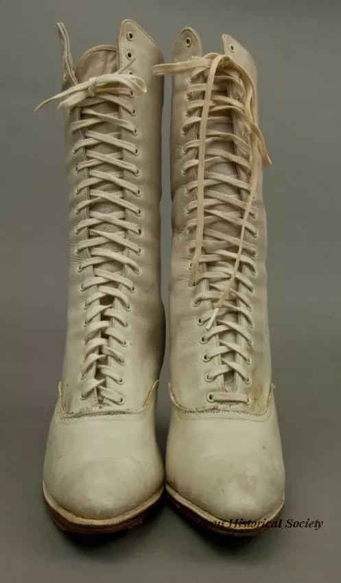 Shoe