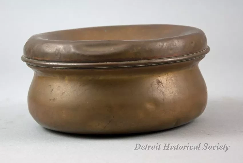 Spittoon