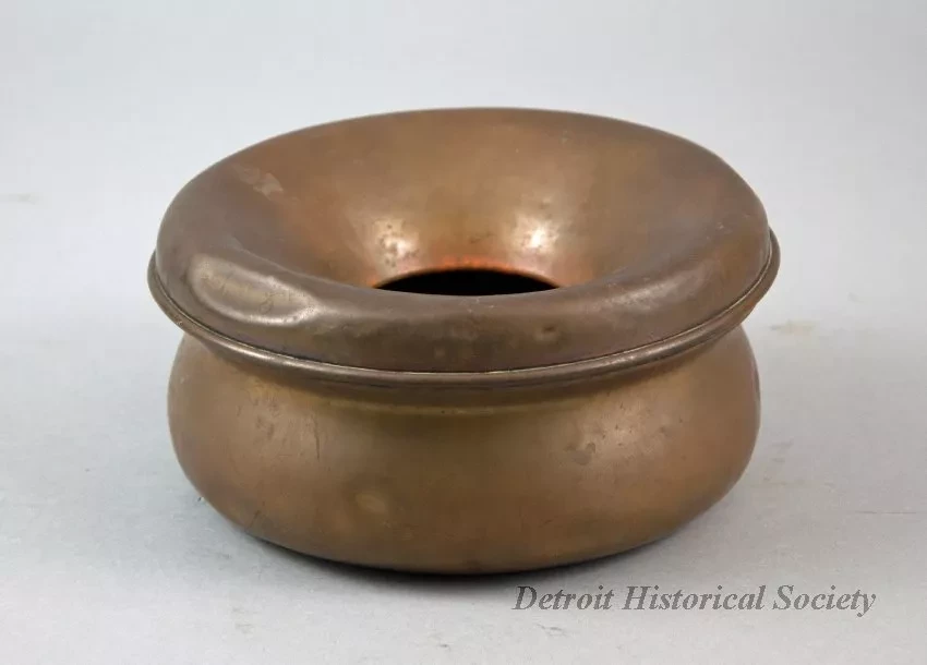 Spittoon