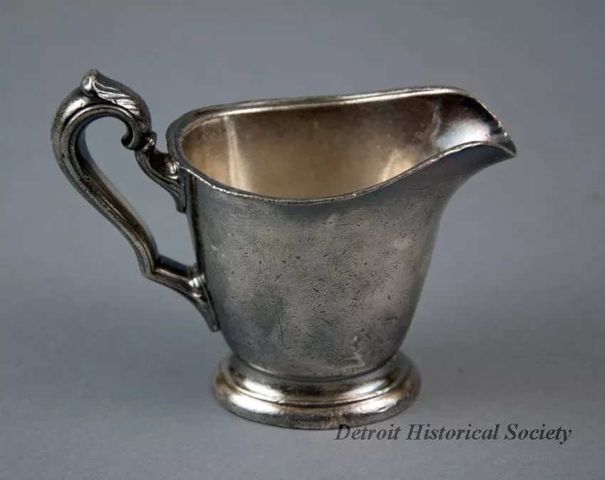 Pitcher, Cream