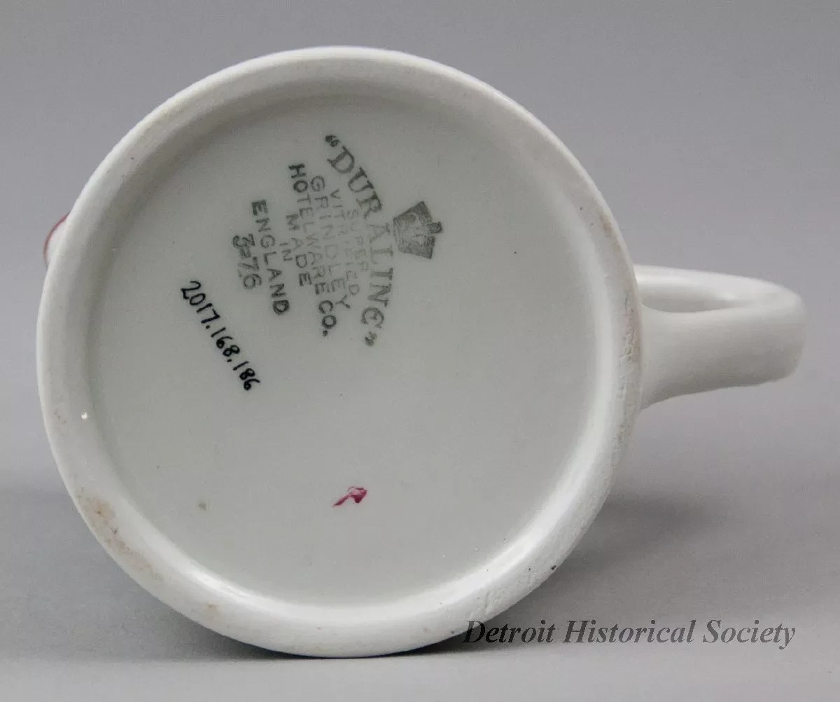 Pitcher, Cream