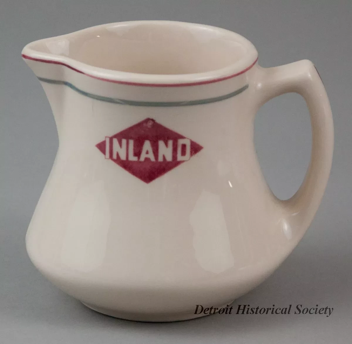 Pitcher, Cream