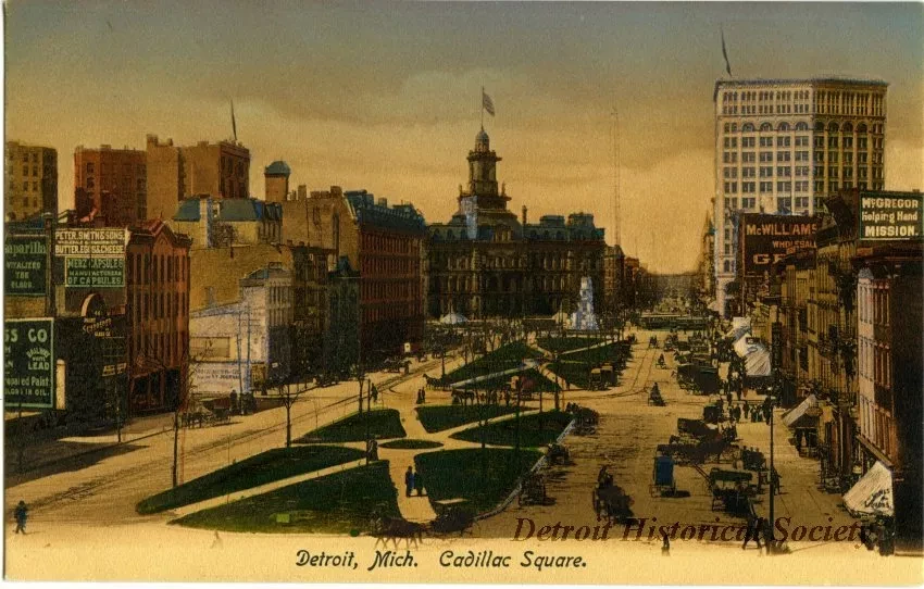 Postcard - Detroit, Mich. Cadillac Square