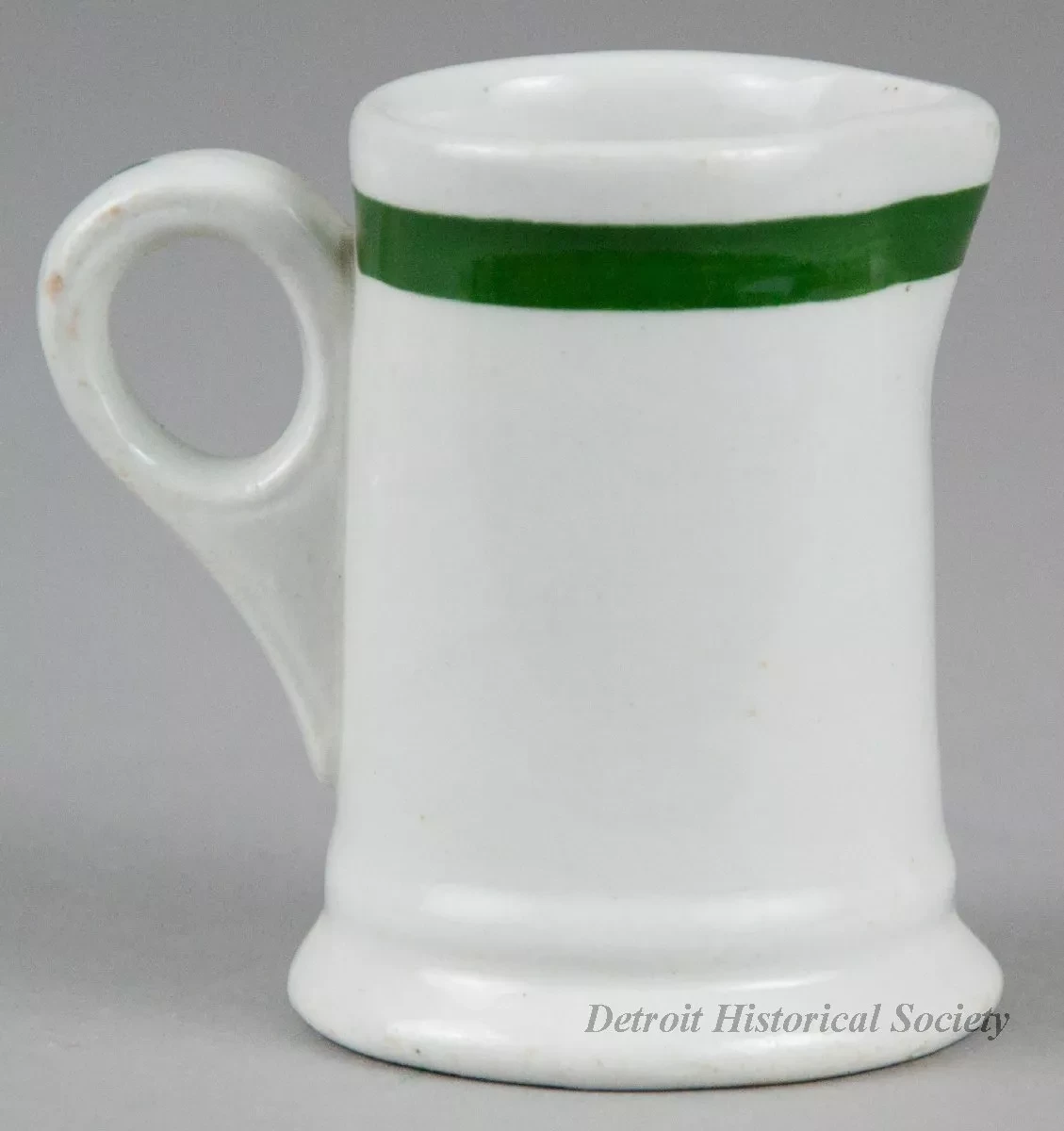 Pitcher, Cream