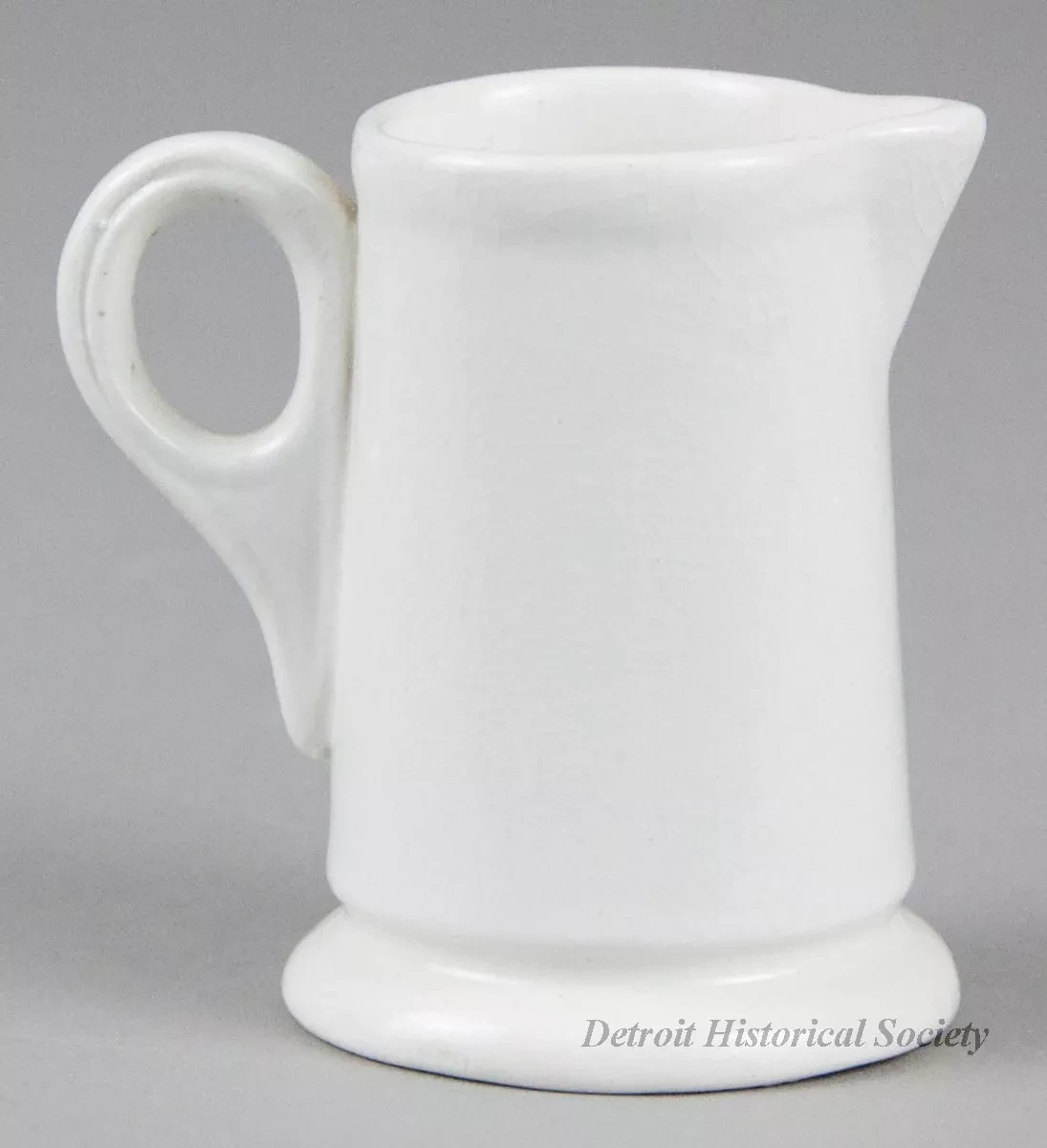 Pitcher, Cream