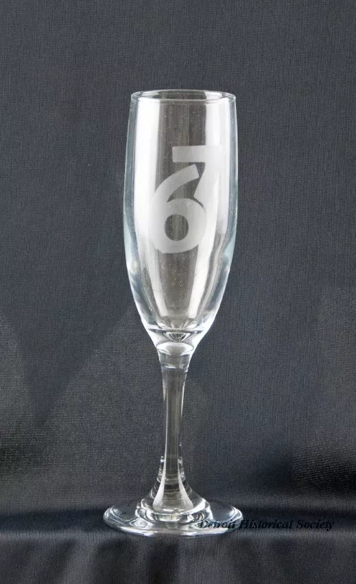 Glass, Champagne
