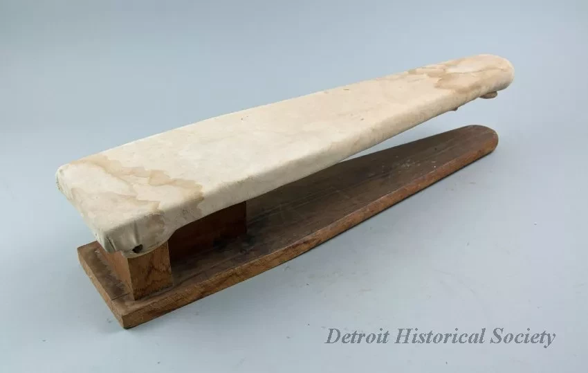 Board, Sleeve