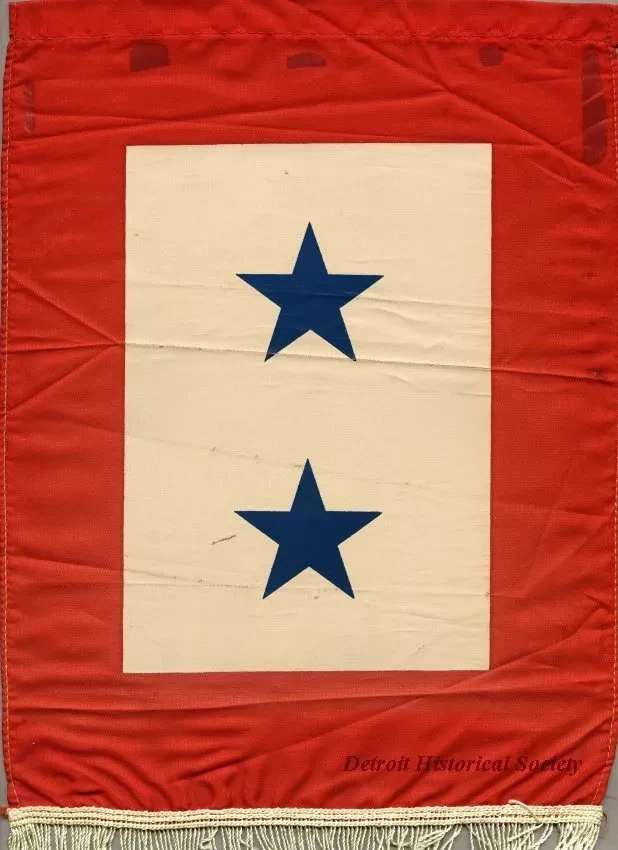 Flag, Service