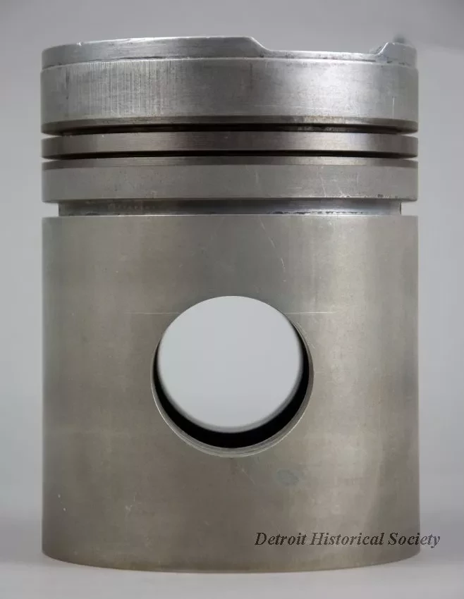 Piston