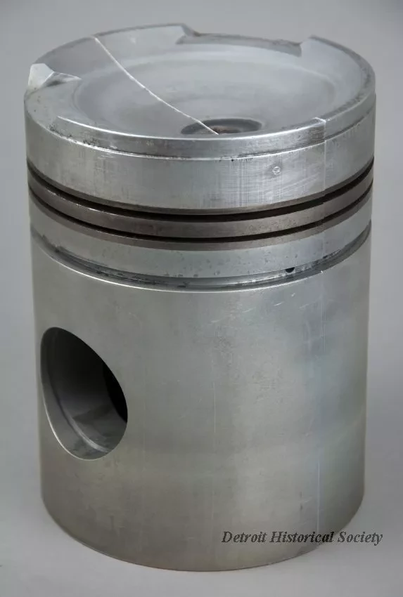 Piston