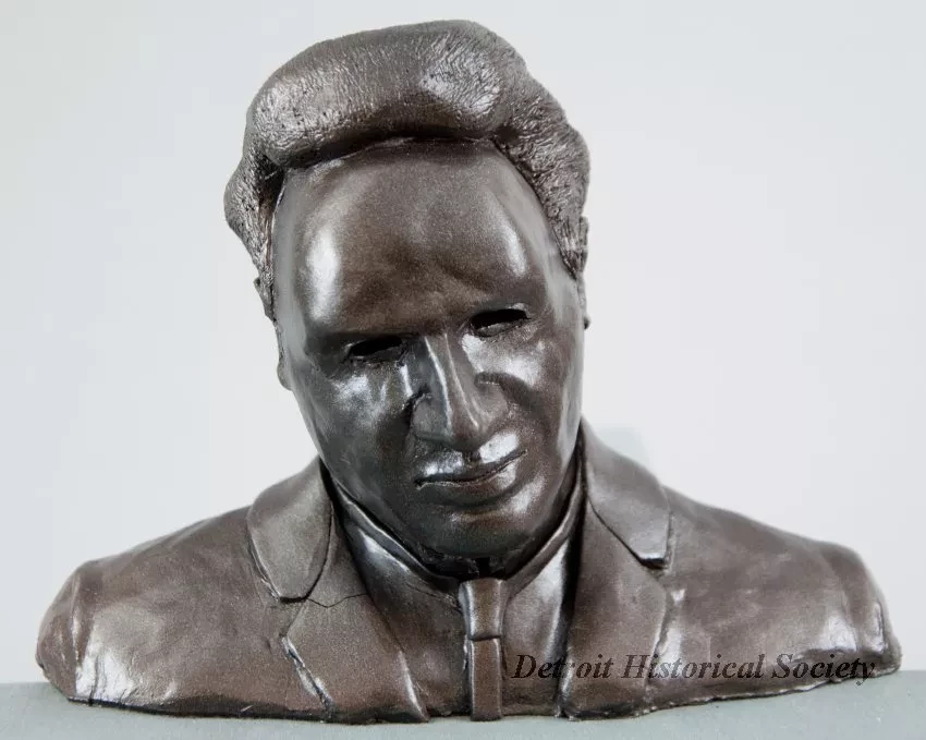 Bust