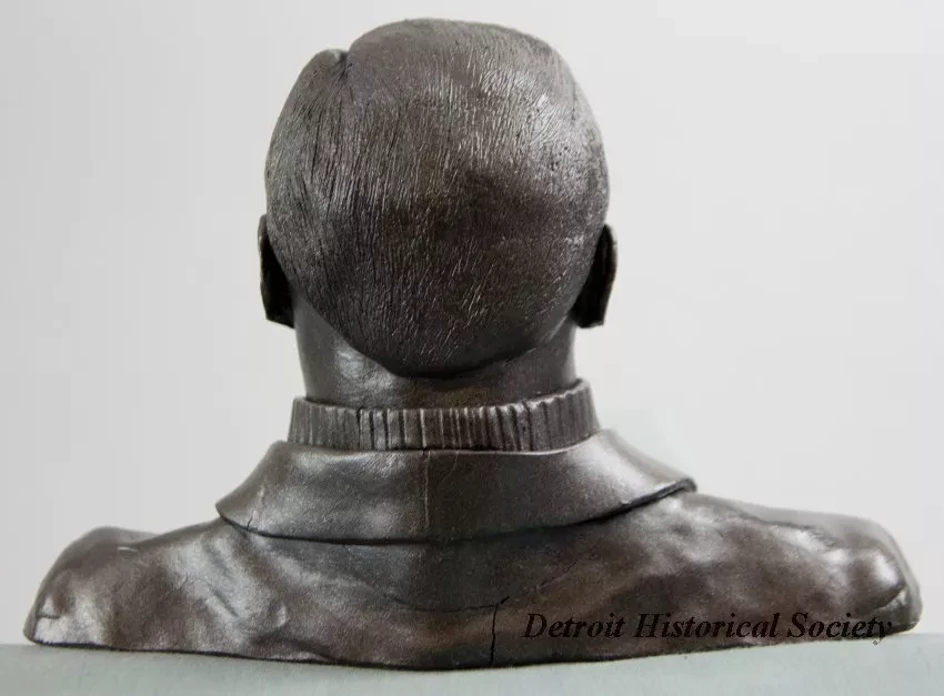 Bust