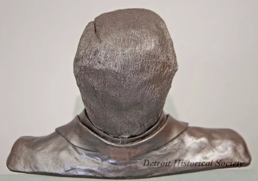 Bust