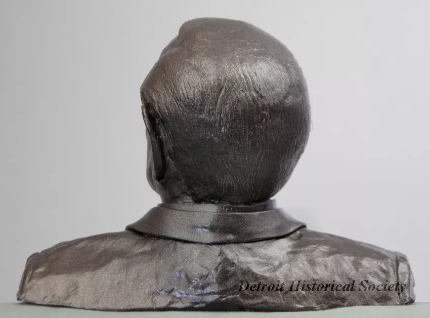 Bust
