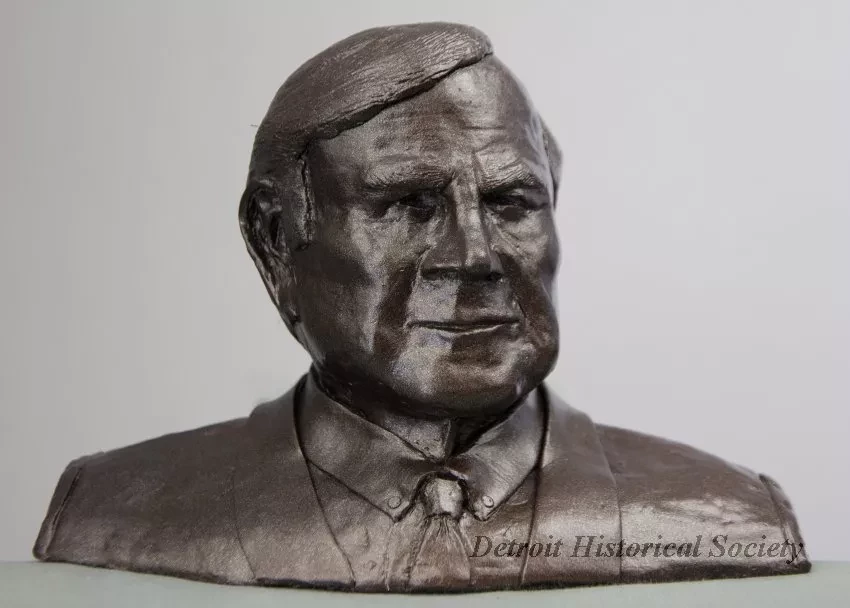 Bust