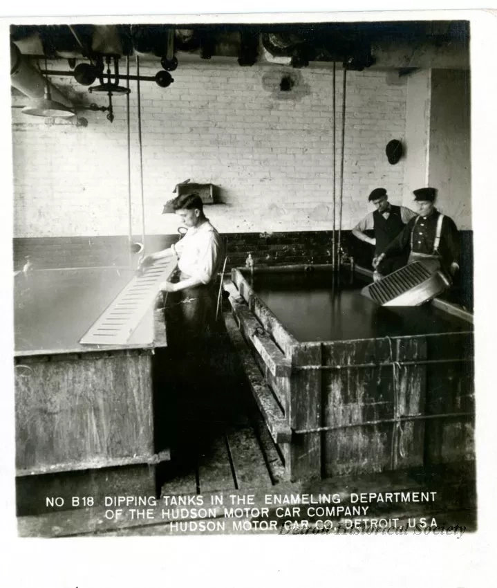 Stereograph - Dipping Tanks In The Enameling Department Of The Hudson Motor Car Company, Hudson Motor Car Co, Detroit, USA
