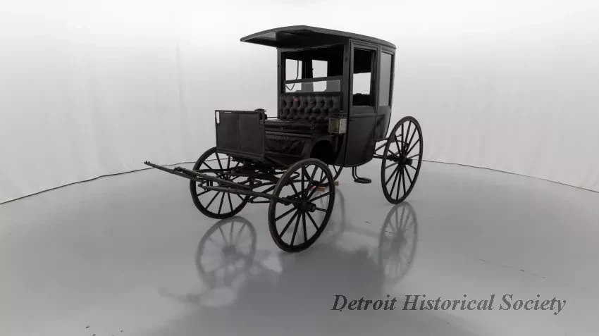 Carriage - 1890's Enclosed Rockaway Carriage - Dhs_1948_145_028_arceye_spin_01_033