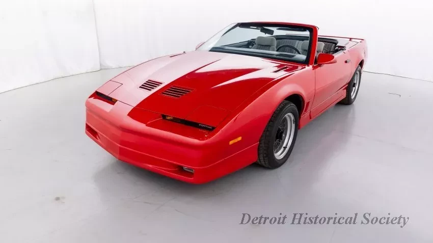Automobile