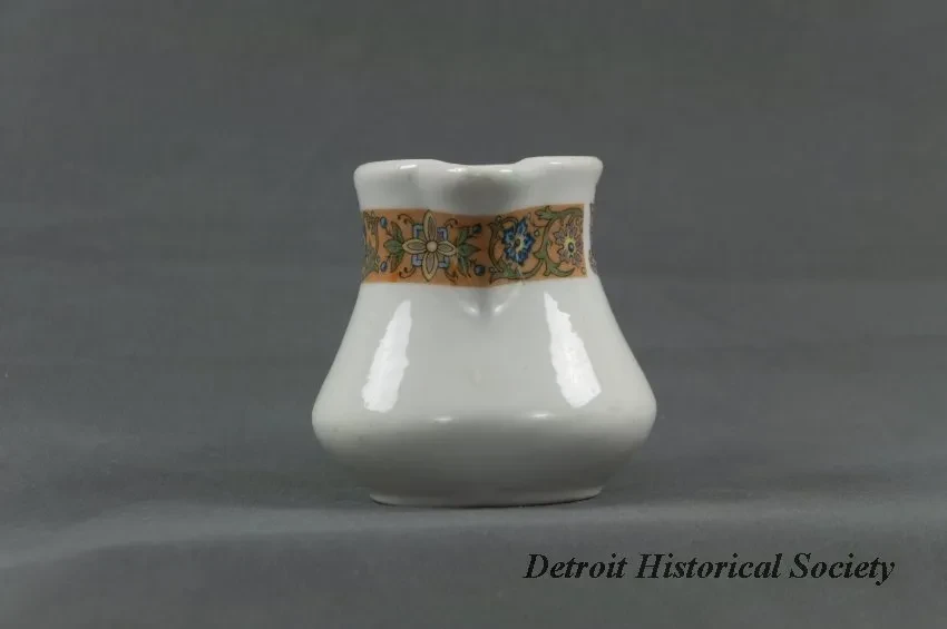 Pitcher, Cream - Dhs_2025_091_008_2_sf