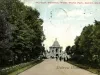 Postcard - Hurlbut Memorial, Water Works Park, Detroit, Mich.
