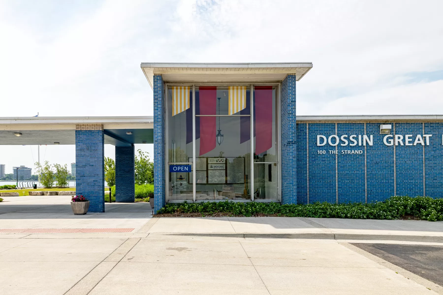 Dossin exterior